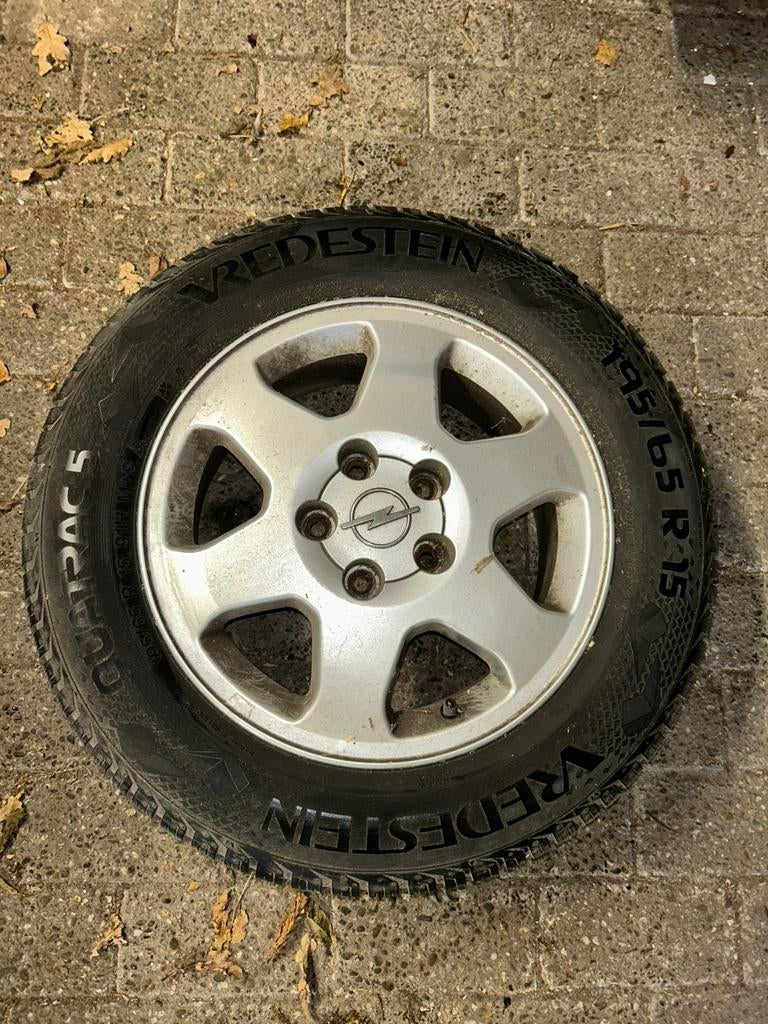 Bandenset inc lichtmetalenvelgen, Auto-onderdelen, Banden en Velgen, Ophalen, Gebruikt, 15 inch, Banden en Velgen