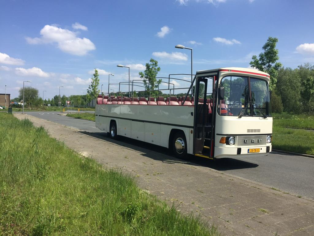 DAF Smit oldtimer Cabriolet  touringcar autobus, Auto's, Oldtimers, Achterwielaandrijving, Cabriolet, Wit, Overige kleuren