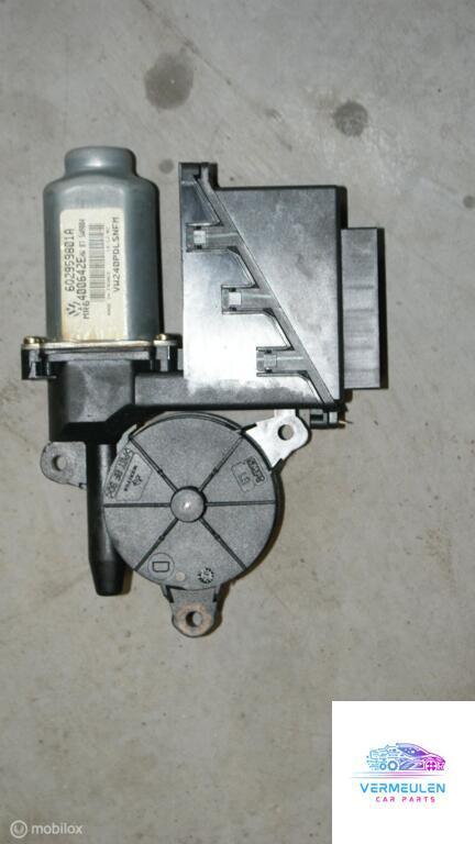 Raammotor RV 5-deurs Volkswagen Polo 9N ('01-'05) 6Q2959801A, Gebruikt, Volkswagen, Ophalen of Verzenden, Volkswagen