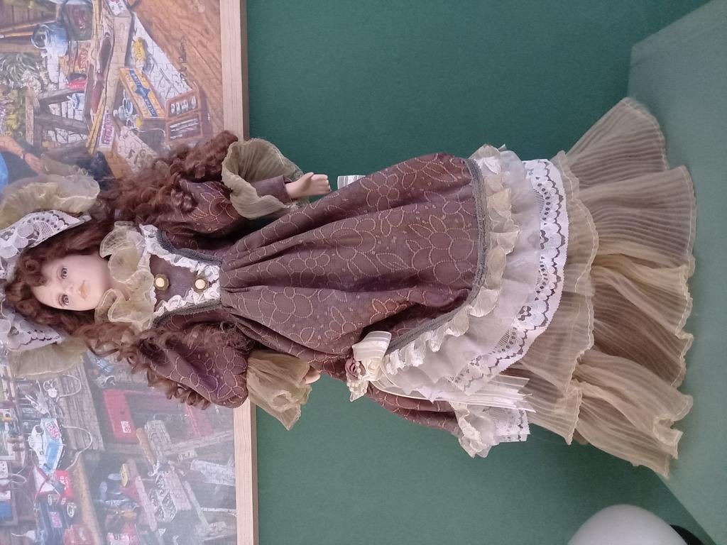 Engelse porcelijnen pop, Ophalen, Gebruikt, Pop