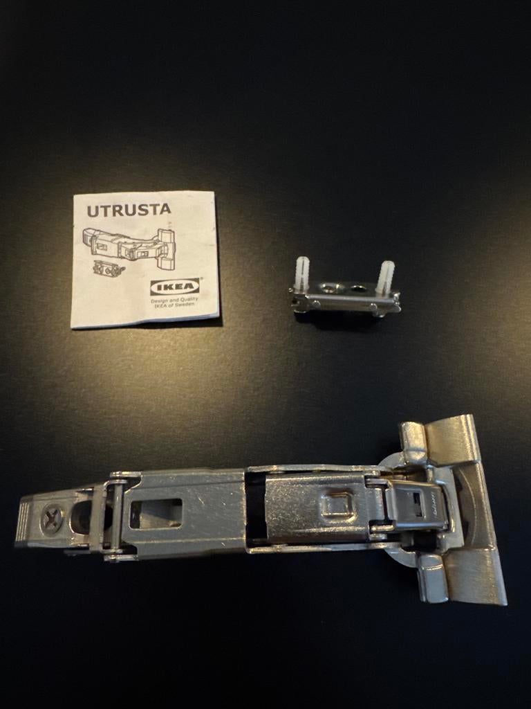 IKEA Utrusta Scharnier 153 Graden, Ophalen of Verzenden, Zo goed als nieuw, Scharnier