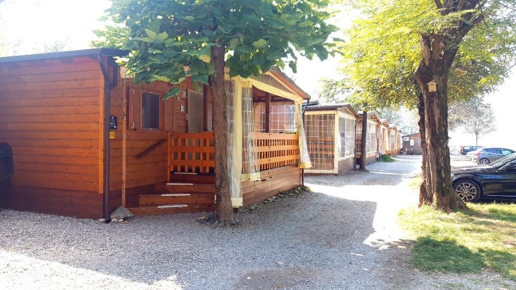 Te Koop / Te Huur vakantiechalet Italië, aan hetmeer Lugano,, 5 personen, Zwembad, 2 slaapkamers, Lombardije en Merengebied