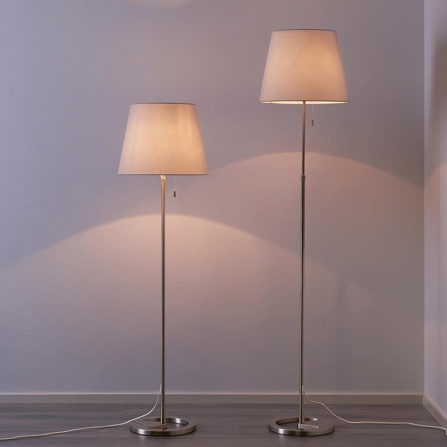 Ikea NYFORS staande lamp GLOEDNIEUW, Huis en Inrichting, Ophalen, Nieuw, Stof, 150 tot 200 cm
