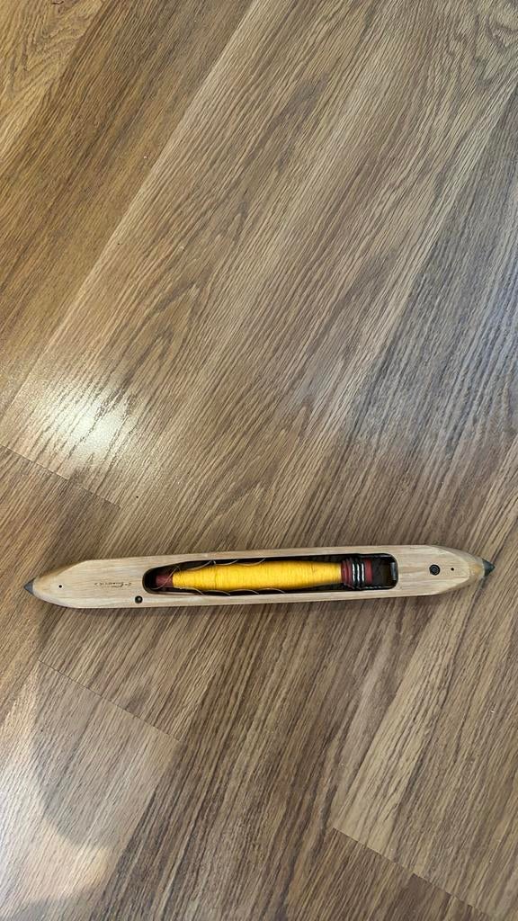 Schmeing Schietspoel met garen - Weefaccessoire, Ophalen of Verzenden, Gebruikt, Overige typen