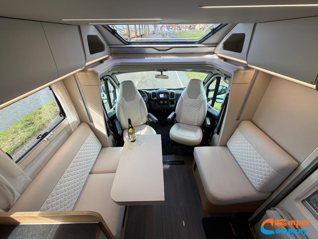 Adria Matrix 650 DC Queensbed / Face to face / Vol opties!, Automaat, Ringverwarming, Fiat, 7 tot 8 meter