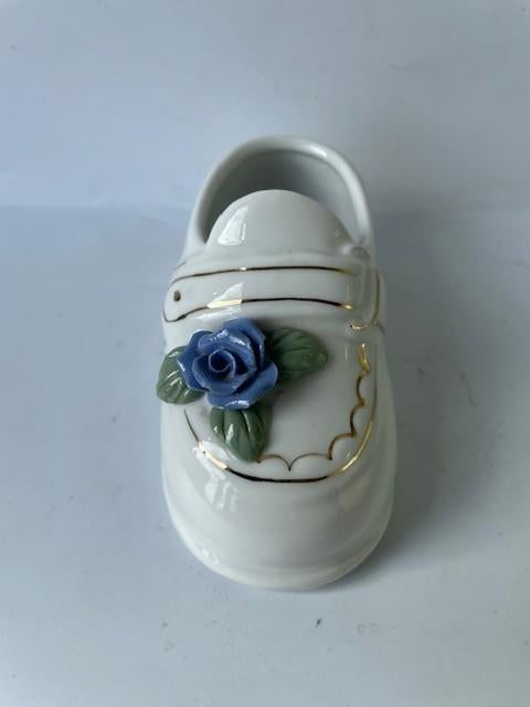 Vintage brocante baby schoentje van porselein Vaasje / potje, Ophalen