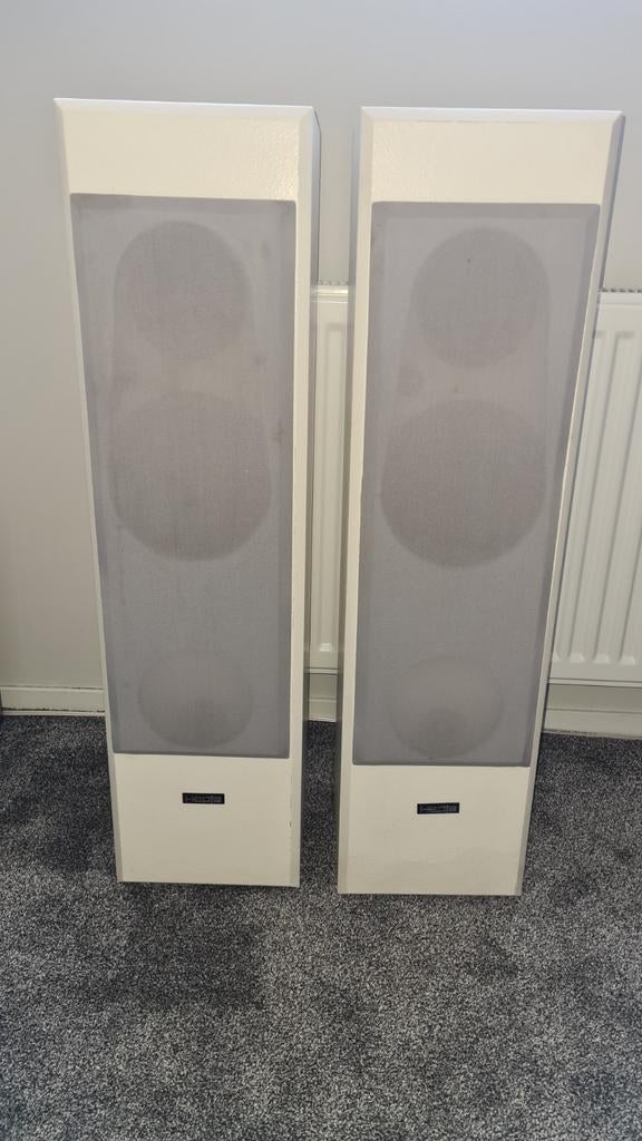 Hepta Luidspeakers, Gebruikt, Minder dan 60 watt, Front, Rear of Stereo speakers, Ophalen