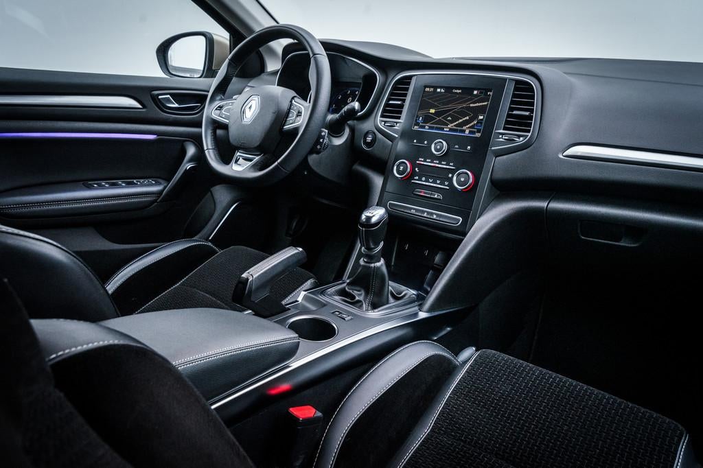 Renault Mégane Estate 1.2 101 PK TCe Limited | Clima | Navi, Gebruikt, 4 cilinders, 1198 cc, Handgeschakeld