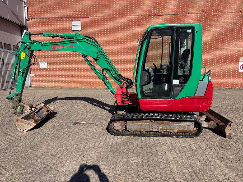 Takeuchi TB235 minigraver | 3,5 ton | Powertilt |, Ophalen, Graafmachine