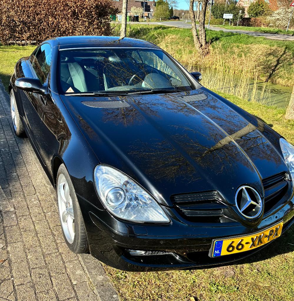 Mercedes-Benz SLK 3.5 AUT (6cil 272pk), Achterwielaandrijving, Zwart, Cabriolet, Zwart