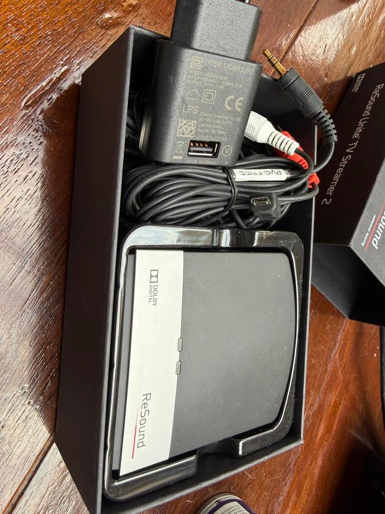 ReSound Unite TV streamer 2 audio hoortoestel, Diversen, Verpleegmiddelen, Ophalen of Verzenden, Zo goed als nieuw