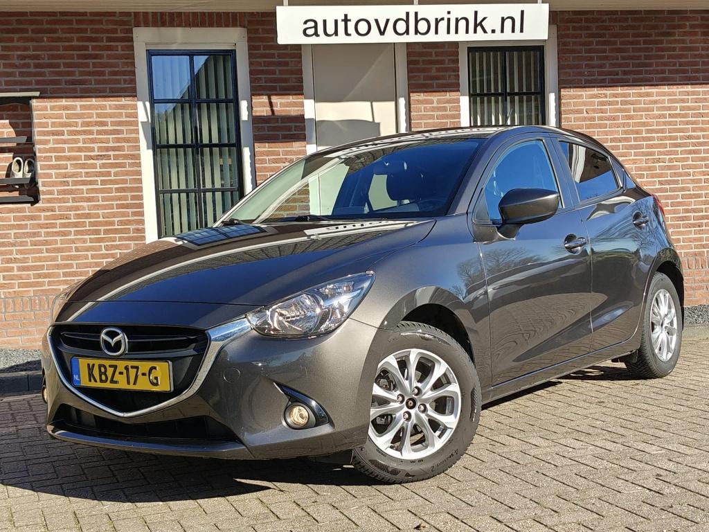 Mazda 2 1.5 Skyactiv-G In Ed, NAVI / CRUISE CONTROL, Voorwielaandrijving, Gebruikt, Euro 6, 4 cilinders