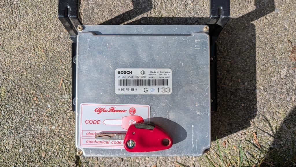 ECU Alfa Romeo 3.0 V6 24v Bosch 0261204032, Ophalen of Verzenden, Gebruikt, Alfa Romeo