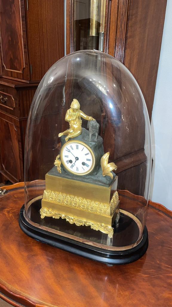 Klok verkopen of andere meubelen ook ontruimen van uw woning, Antiek en Kunst, Antiek | Klokken, Ophalen