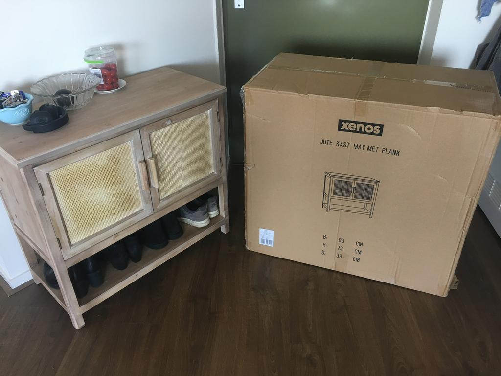 Schoenenkastje, Ophalen, Zo goed als nieuw