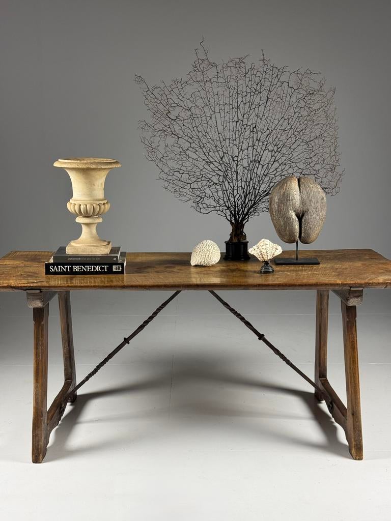 Spaanse tafel antiek 183cm, Antiek en Kunst, Ophalen of Verzenden