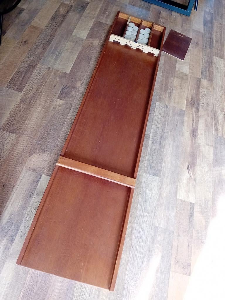 Een houten Homas sjoelbak 180cm met 30 sjoelschijven., Ophalen