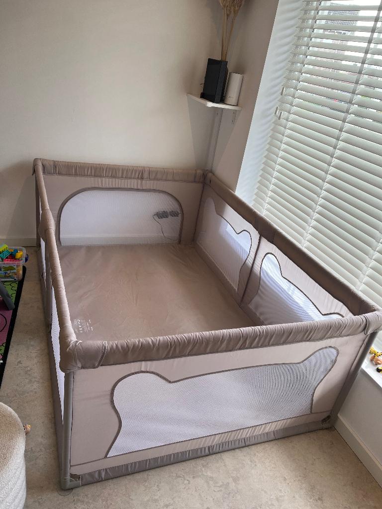 Grondbox Lionelo Willow Sand, Ophalen, Zo goed als nieuw, Rechthoekig