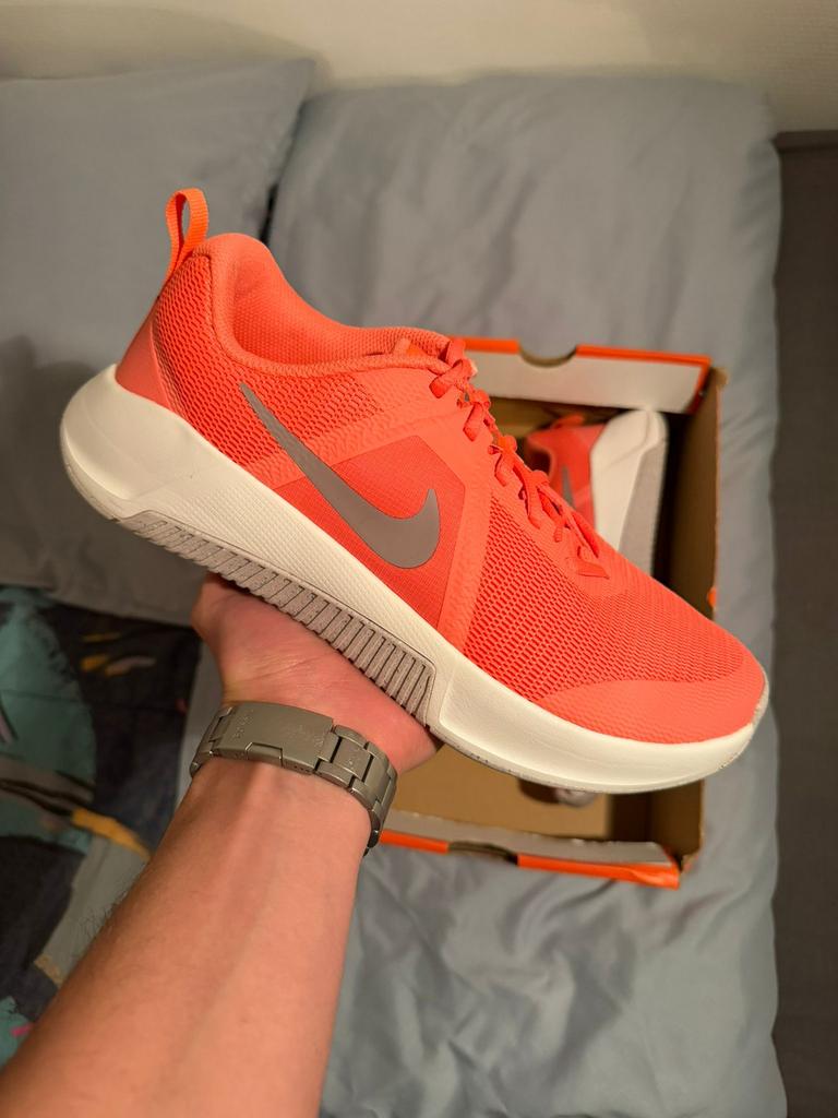 Nike MC Trainer 3 Oranje - Maat 42.5, Ophalen of Verzenden, Nieuw, Overige kleuren, Sportschoenen