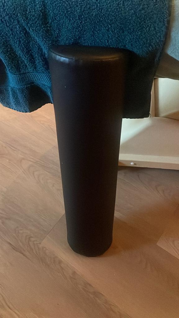 Kussen voor onder je knieën, Ophalen, Gebruikt, Zwart, Cilindervormig