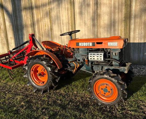 Kubota B6000 4WD - 4x4 minitractor incl. onderhoudsbeurt, Ophalen, Voertuig of Aanhanger