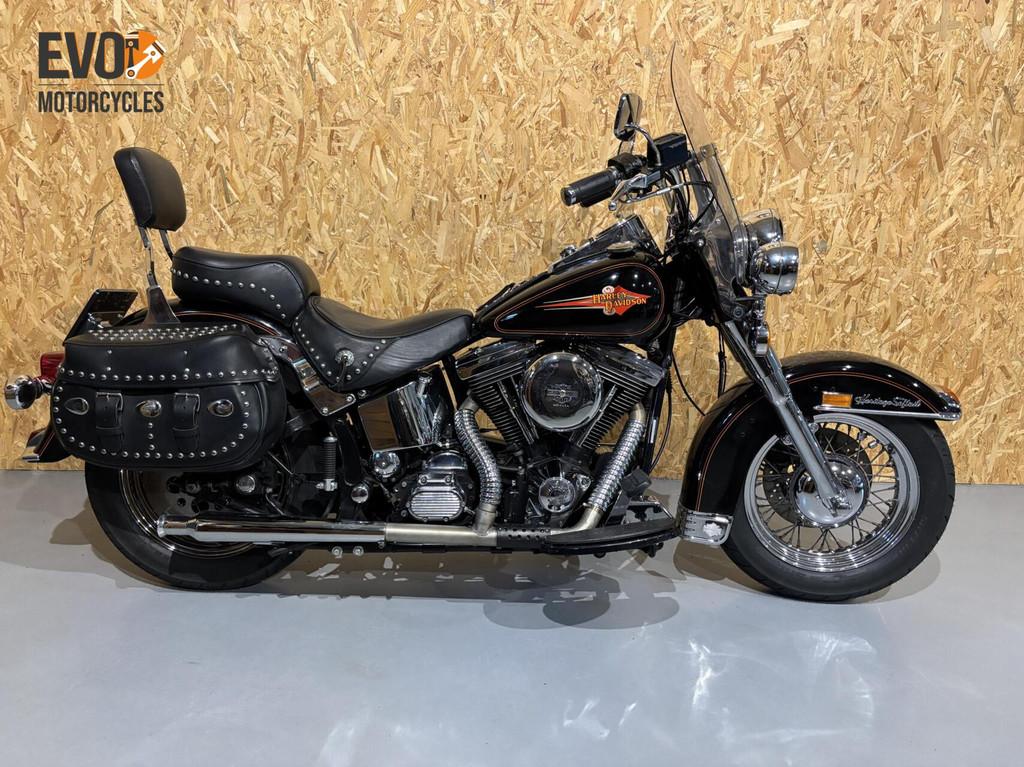 Harley Davidson FLSTC Heritage Softail Classic
