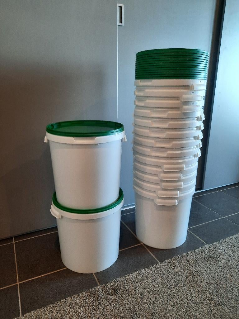 Emmers 20 liter met deksel, Ophalen of Verzenden, Zo goed als nieuw, Kunststof, Met deksel