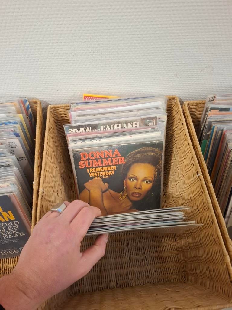 Grote partij van 223 singles, mix van nl en top 40, Cd's en Dvd's, Cd Singles, 6 singles of meer, Ophalen, Gebruikt, Nederlandstalig