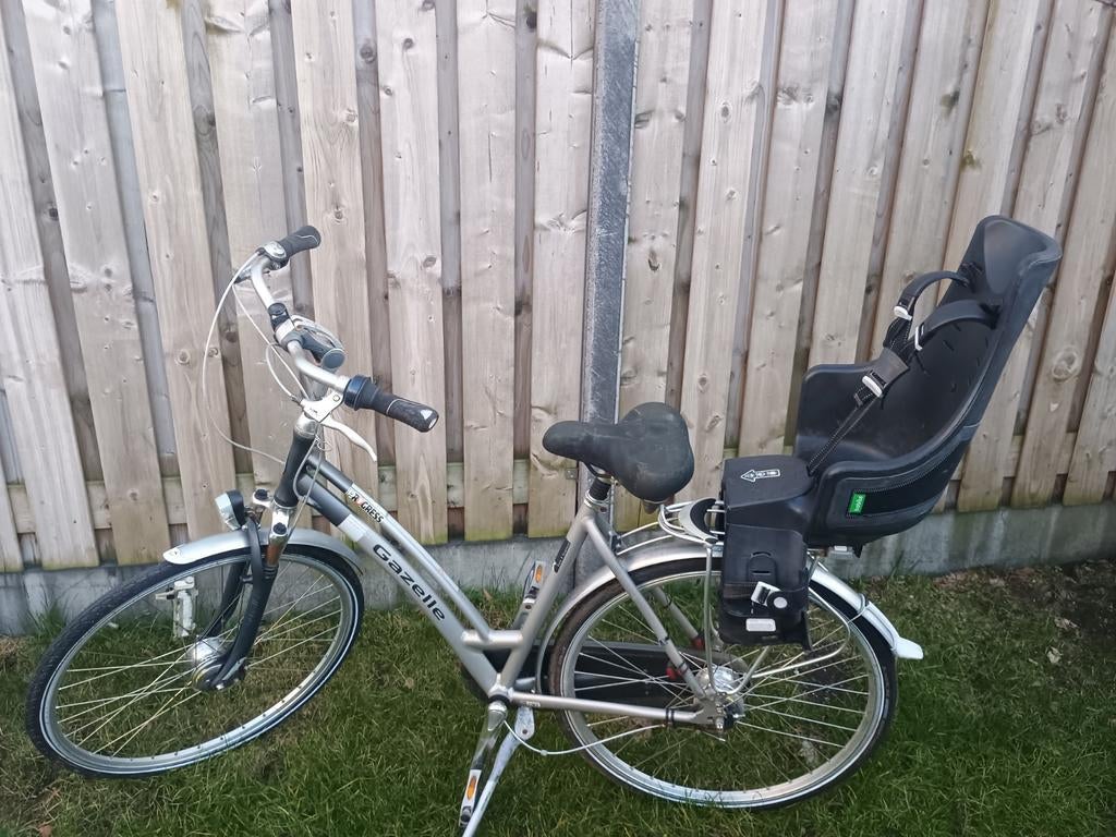 Gazelle damesfiets met kinderzitje, Fietsen en Brommers, Fietsen | Dames | Damesfietsen, Ophalen, Gebruikt, Gazelle