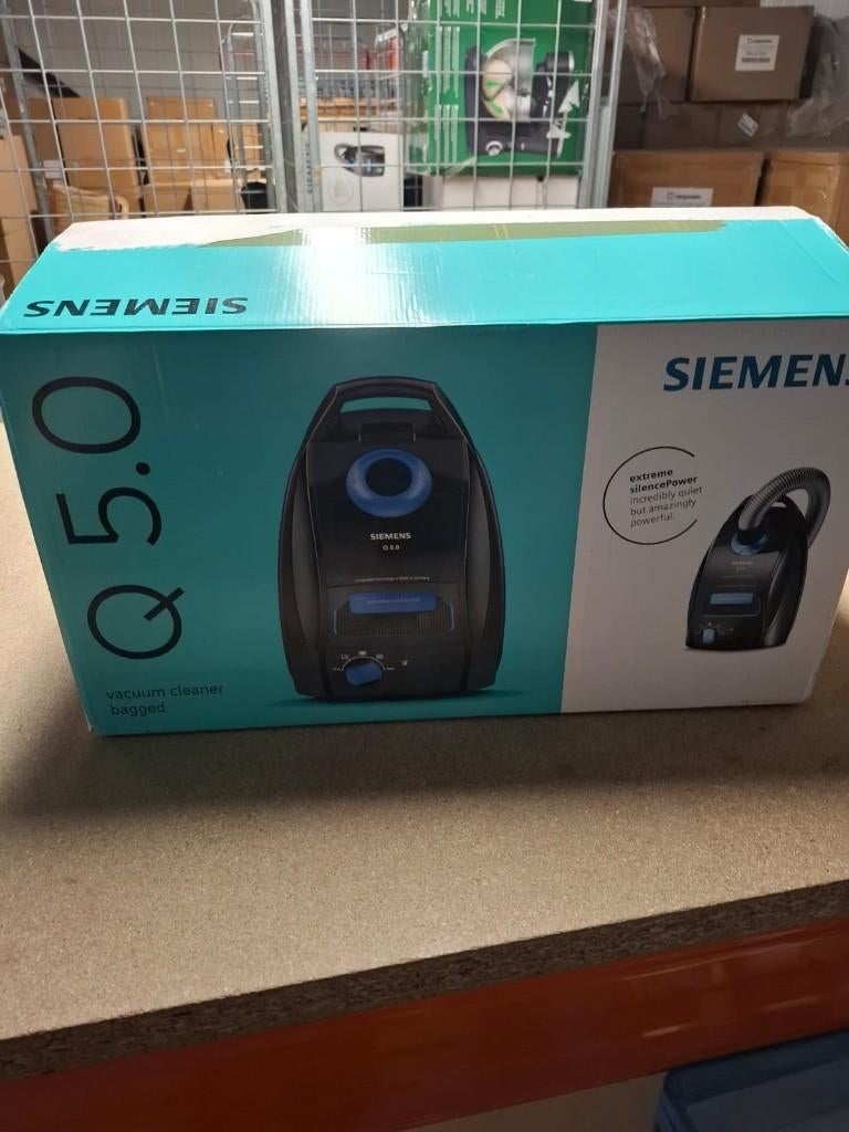 Siemens VSQ5X1230- Stofzuiger met zak | DC10045, Witgoed en Apparatuur, Stofzuigers, Stofzak, Carl-Wery-Strasse 34, 81739 München