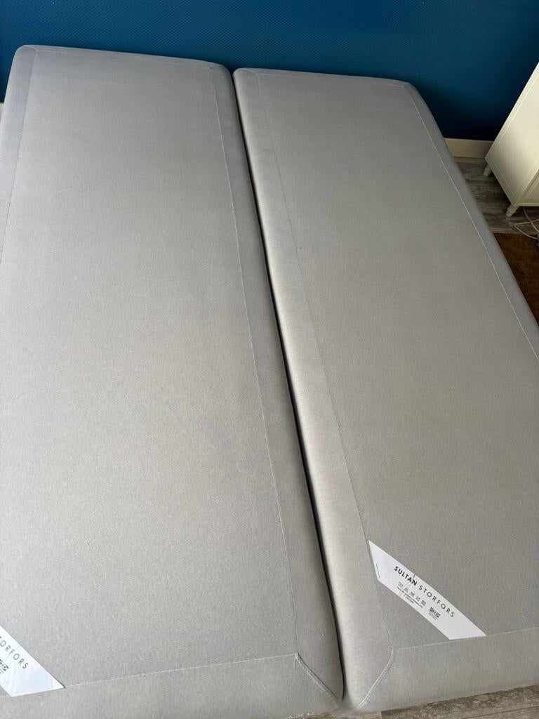 2 Ikea bed onderstellen 80x210 cm, Ophalen