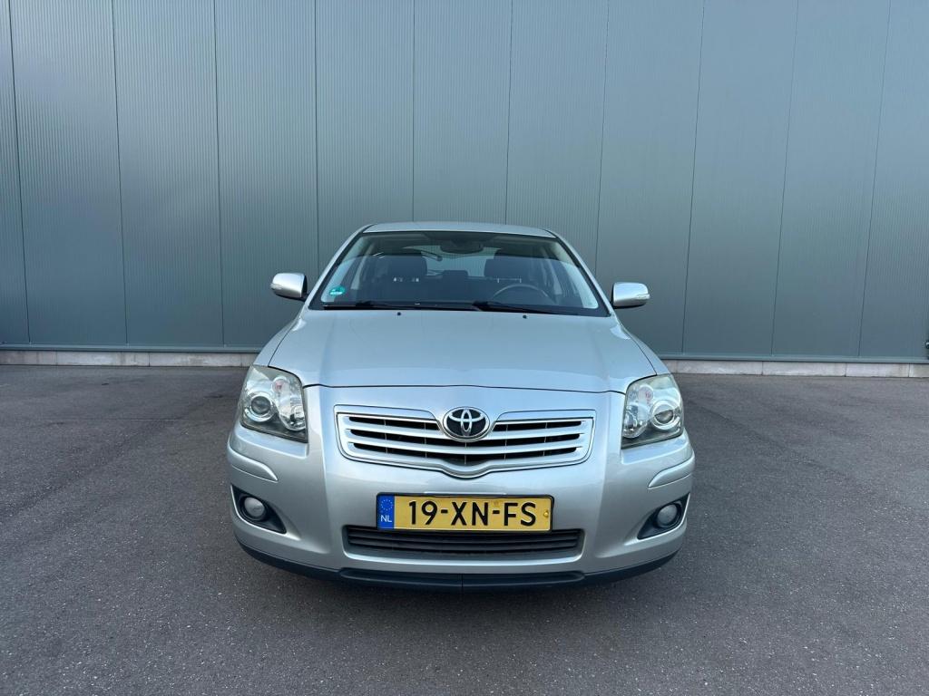 Toyota Avensis 1.8 VVTi Luna CLIMA AIRCO | TREKHAAK !, Auto's, Toyota, Voorwielaandrijving, 1794 cc, Avensis, Elektrische ramen