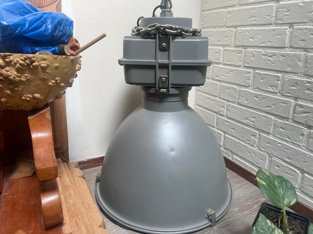 Large Vintage Industrial Factory Lamp Grey Metal, Ophalen of Verzenden, Zo goed als nieuw, Minder dan 50 cm