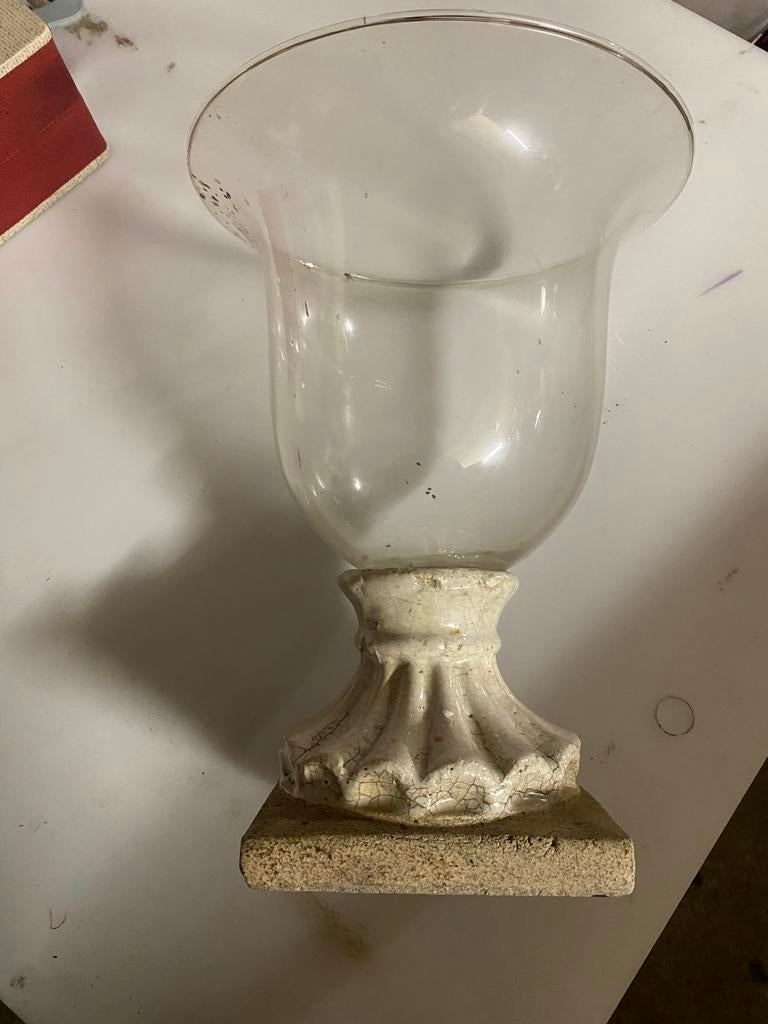 Decoratieve Glazen Windlicht met Stenen Voet, Antiek en Kunst, Ophalen of Verzenden