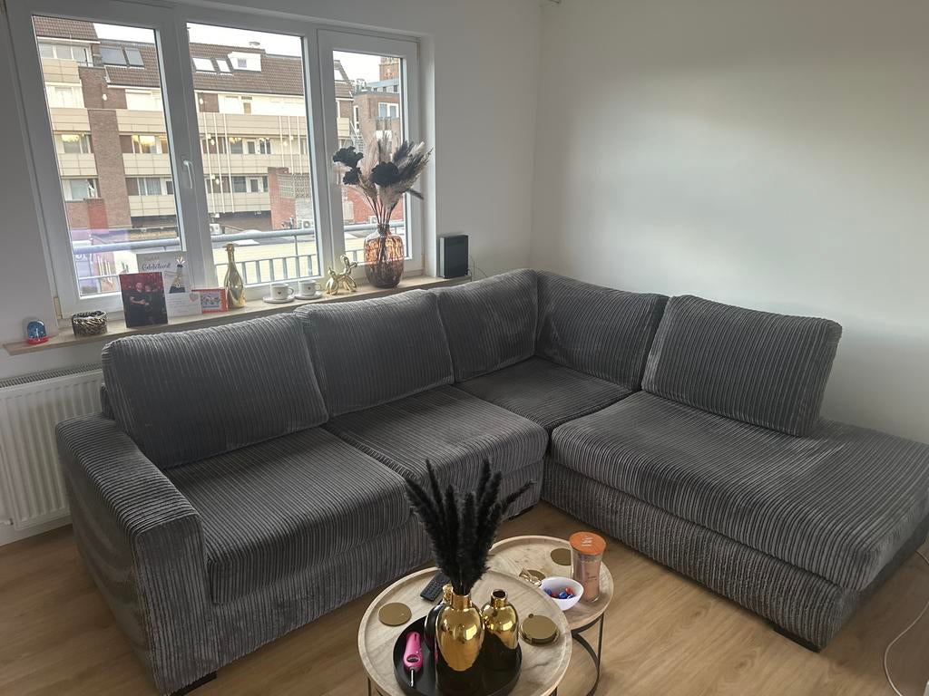 Comfortabele hoekbank - ideaal voor jarenlang zitplezier, Huis en Inrichting, Banken | Bankstellen, Ophalen, 250 tot 300 cm, Gebruikt