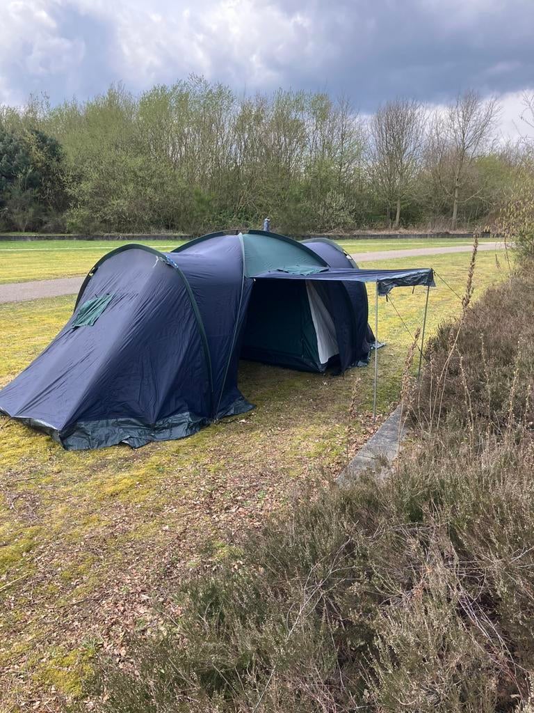 Grote 4 persoons tent, Ophalen of Verzenden, Gebruikt