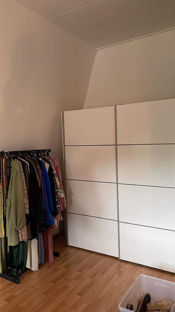 Schuifdeur kast Verona Leen Bakker, Ophalen, 150 tot 200 cm, Zo goed als nieuw, 150 tot 200 cm