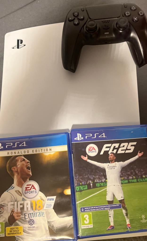 PlayStation 5 Disc Editie met fifa en controller bijna nieuw, Spelcomputers en Games, Ophalen of Verzenden, Nieuw, Playstation 5