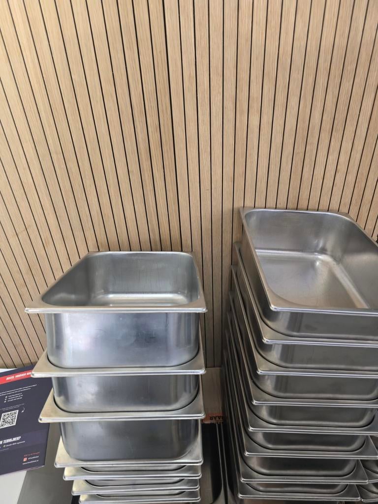 RVS Ijs Uitschepbak 8 Liter 40 bakjes, Ophalen of Verzenden