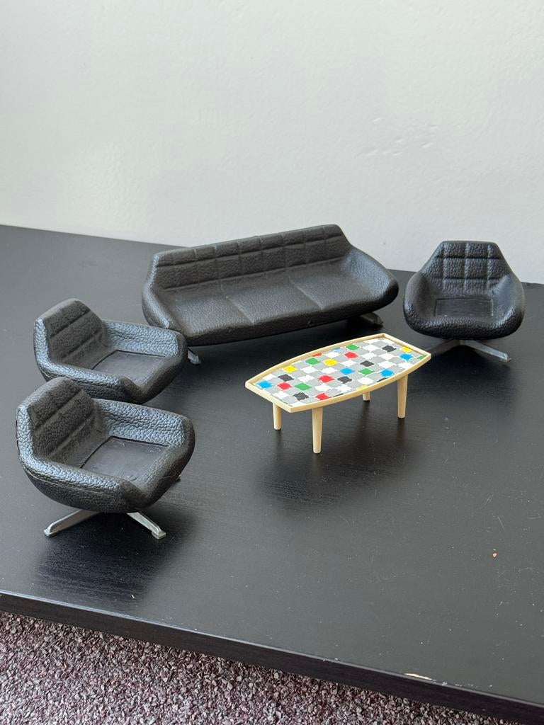 Poppenhuis zithoek salontafel en dressoir Crailsheimer, Ophalen of Verzenden, Gebruikt, Toebehoren