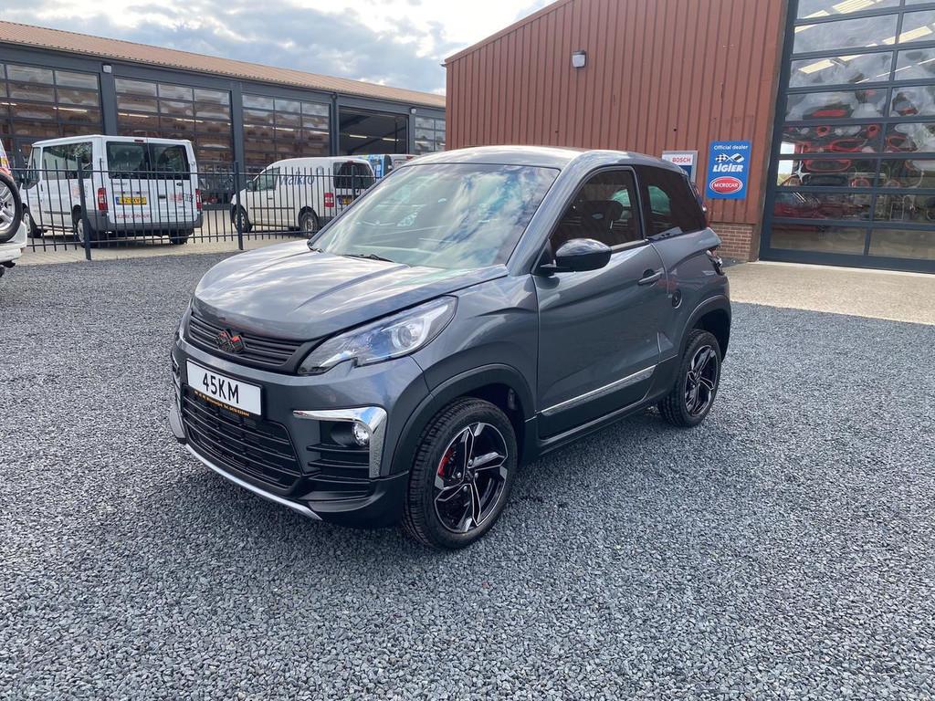 Ligier JS60 L DCI CHIC SUN AIRCO STUURBEKRACHTIGING, Auto's, 8 pk, Gebruikt, Zwart, Met garantie (alle)