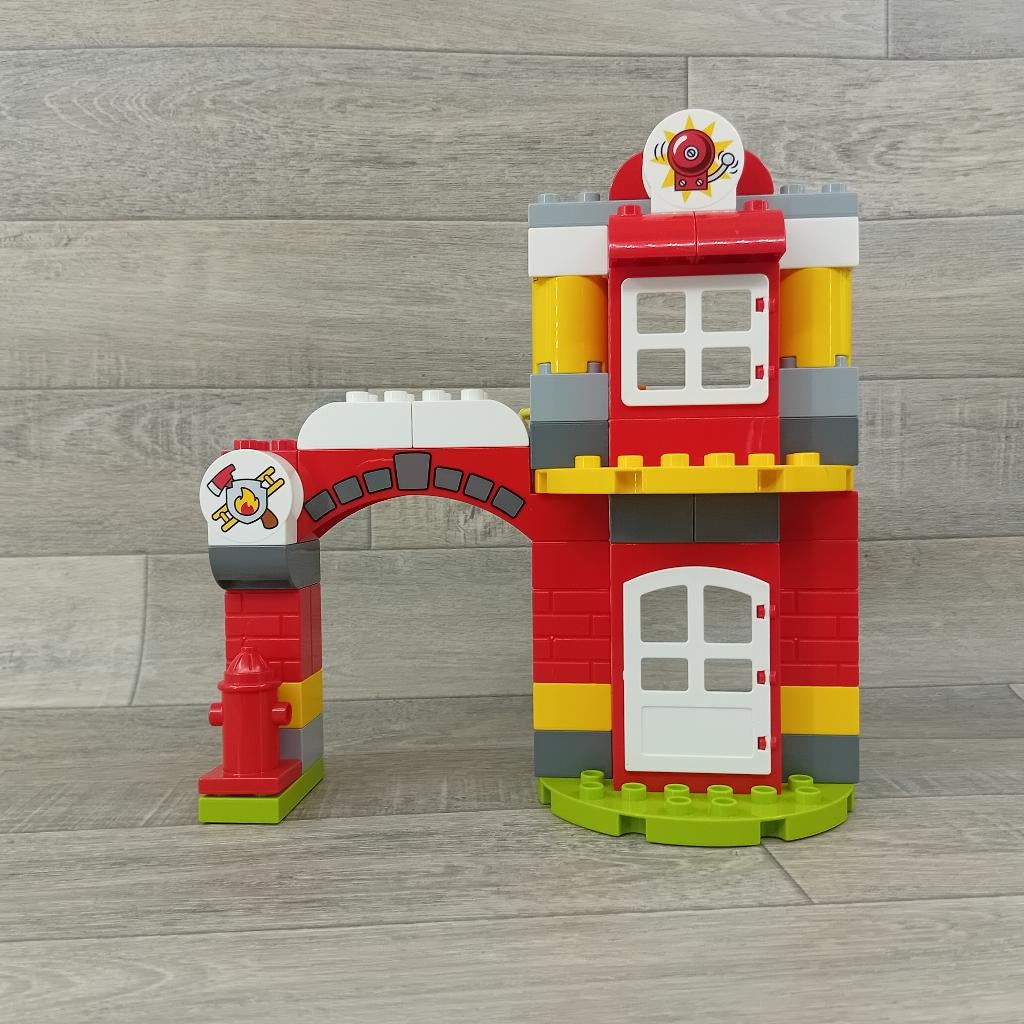 duplo brandweerkazerne / brandweer, Kinderen en Baby's, Speelgoed | Duplo en Lego, Aastvej 1 – 7190 Billund  - Denemarken, Product.compliance@LEGO.com
