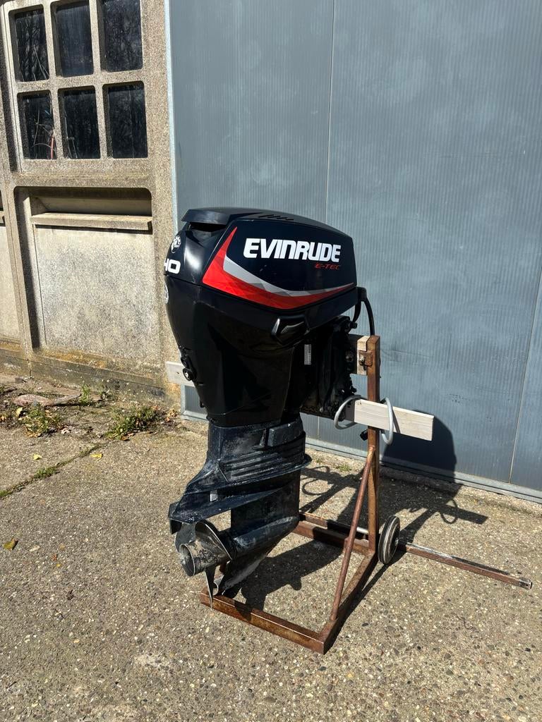 Evinrude E-TEC 40 pk 2006, Ophalen, Gebruikt, Elektrische start, 30 pk of meer