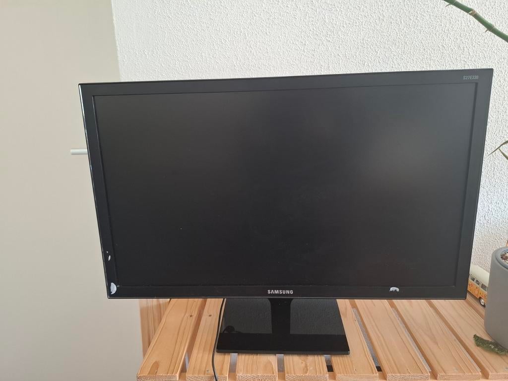 Samsung monitor 27inch S27E330H, Ophalen, Zo goed als nieuw, Full HD, 60 Hz of minder