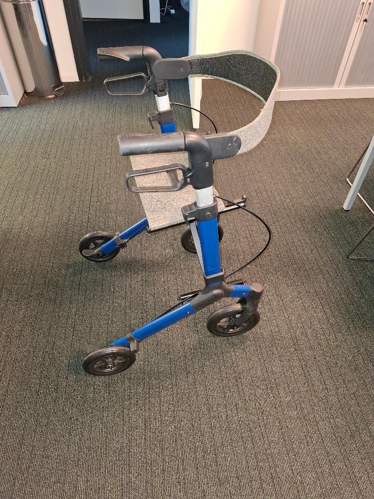 Rollator, Ophalen of Verzenden, Opvouwbaar, Zo goed als nieuw