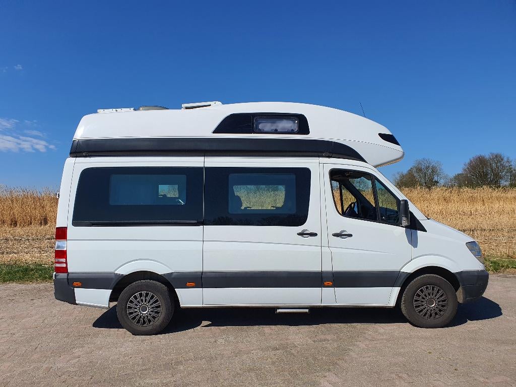 Luxe Mercedes-Benz James Cook WESTFALIA | Off-grid | 4-pers, Automaat, Koelkast, Tot en met 2, Mercedes-Benz