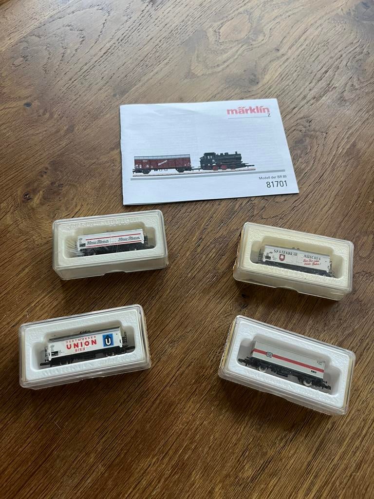 Vier Marklin mini club spoor Z wagons, Gebruikt, Gelijkstroom of Wisselstroom, Wagon, Ophalen of Verzenden