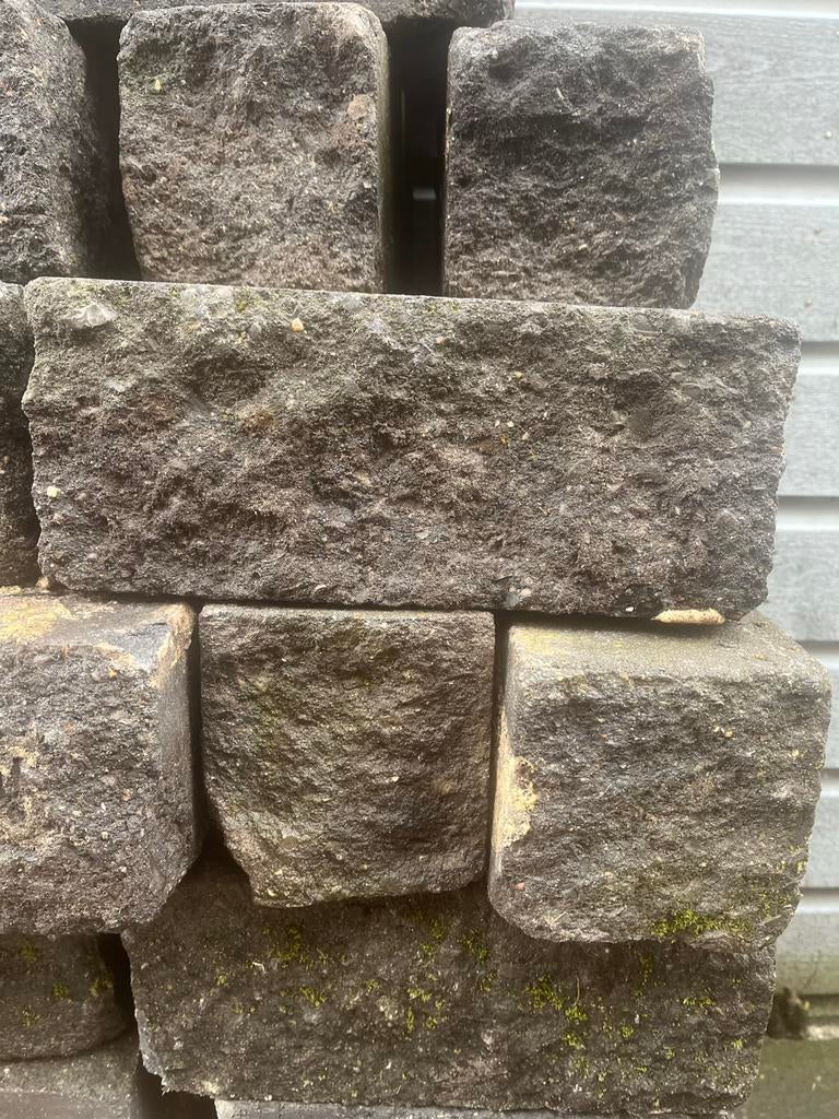 Rotsblokken 100+ stuks, 30x12x12 cm - Zelf afhalen, Tuin en Terras, Grind, Keien en Split, Ophalen, Gebruikt, Grijs, Kei