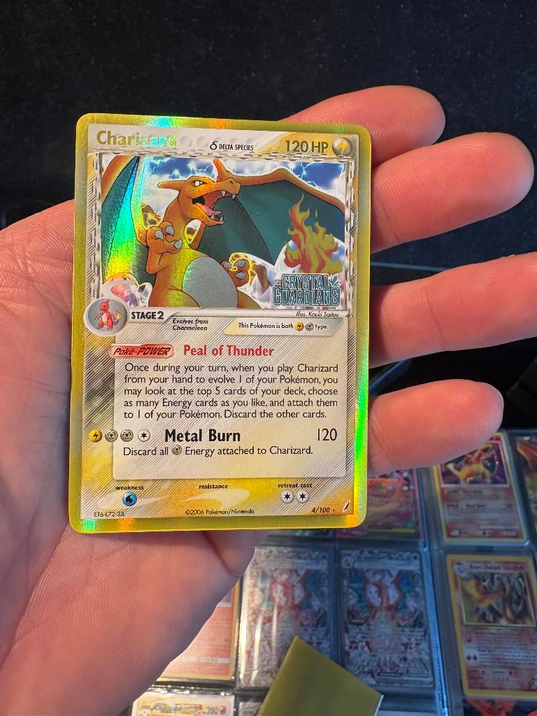 Charizard Crystal Guardians STAMPED 4/100, Ophalen of Verzenden, Nieuw, Losse kaart