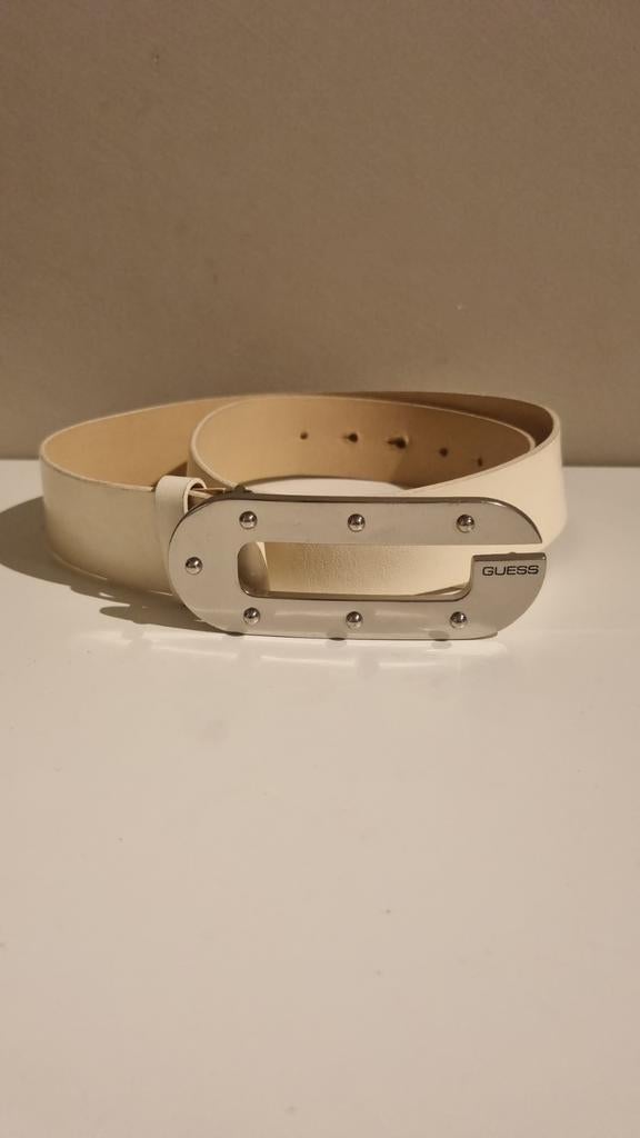 Witte Guess Riem vintage, Kleding | Dames, Riemen en Ceinturen, 3 tot 5 cm, Ophalen of Verzenden, Gedragen, Guess
